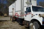 2001 International 4900 Box Truck (4x2)