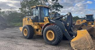 2023 Deere 724P Wheel Loader