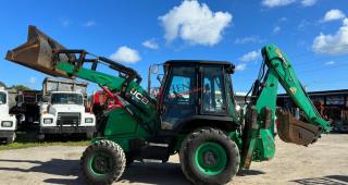 2018 JCB 3CX Enclosed Backhoe 4x4