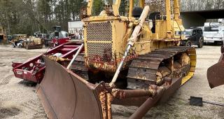 1990 Komatsu D68E1 Dozer with Winch