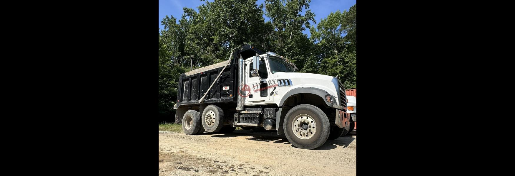 Henry Equipment Sales - 2021 Mack GR42F9 Single Axle Dump Truck w/ Drop Axle