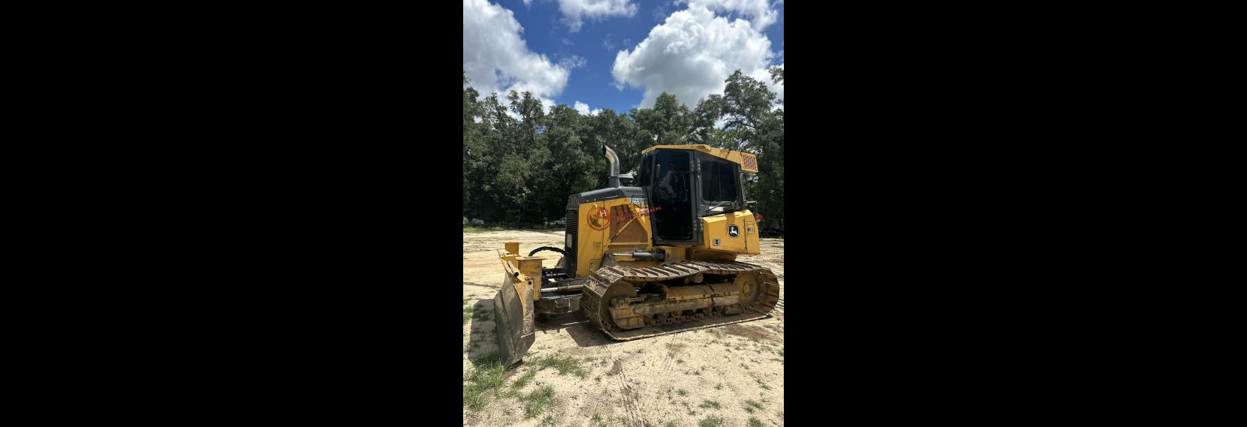 Henry Equipment Sales - 2017 John Deere 650K Dozer